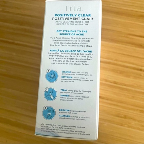 TRIA Positively Clear Acne Cleansing Blue Light New In Box - Picture 2 of 5